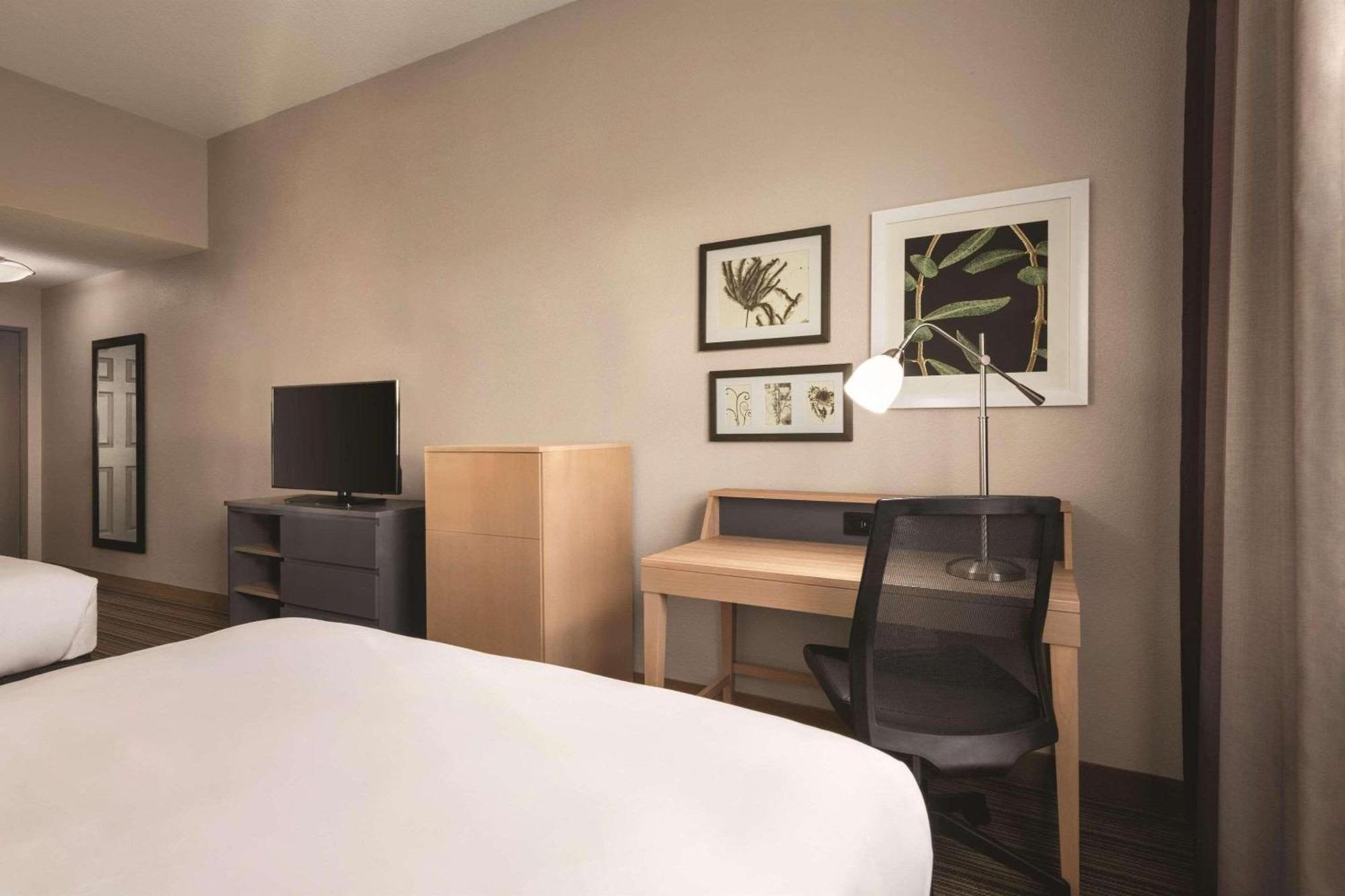 Country Inn & Suites By Radisson, Bradenton-Lakewood-Ranch, Fl מראה חיצוני תמונה